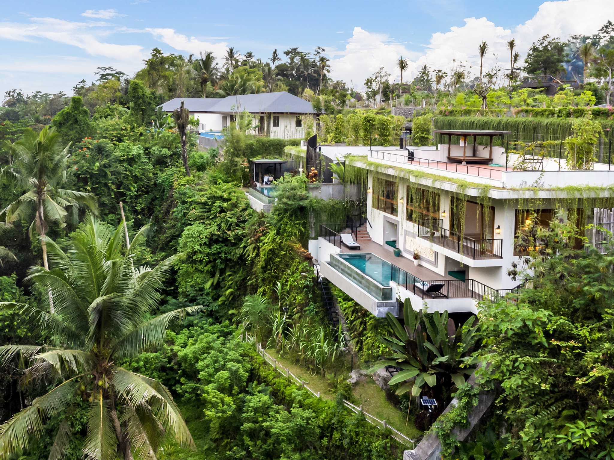 Pala Ubud - Villa Batur - Modern tropical cliff top villa